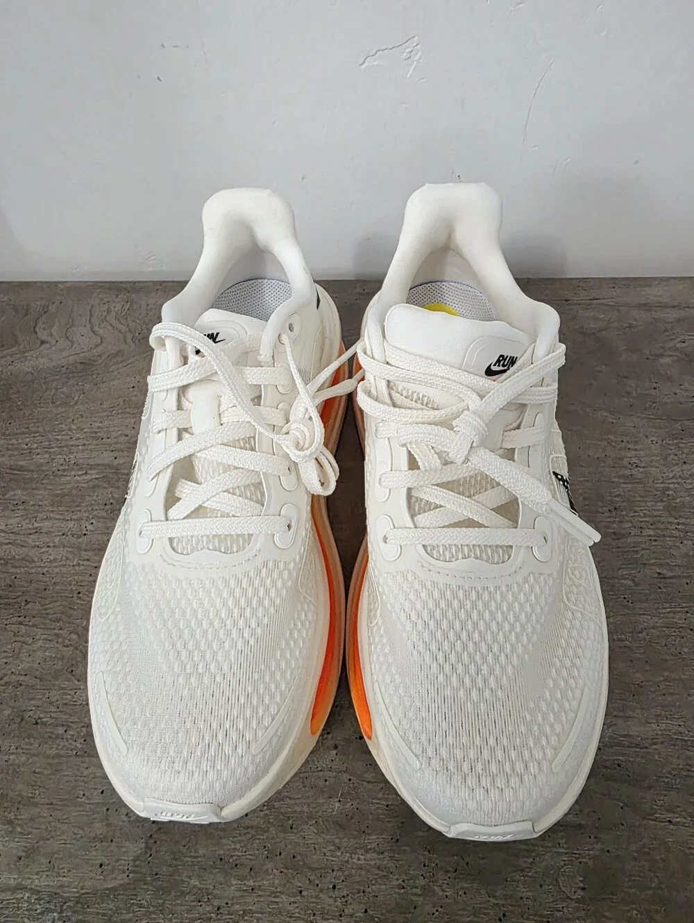 Nike Men's Vomero Premium Running Shoes in Sail/Coconut Milk/Orange Size 5